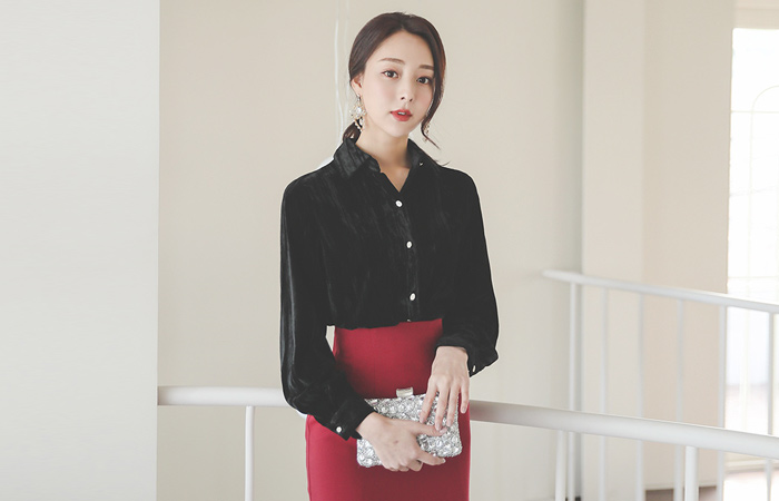 Shining Velour Button Blouse