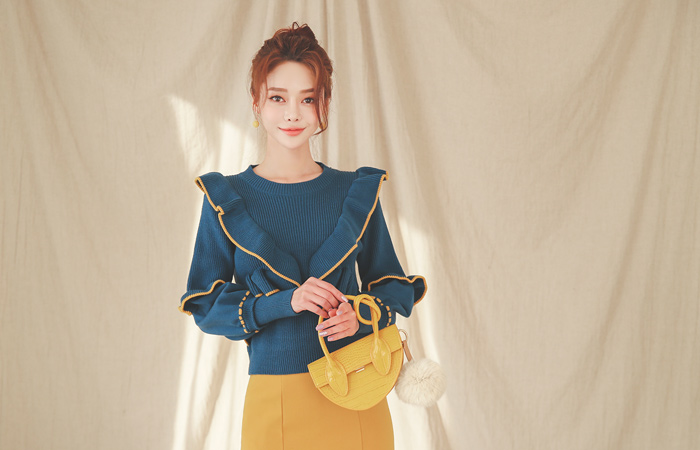 Unbalance Stitch Color Combination Frill Line Knit T-shirt