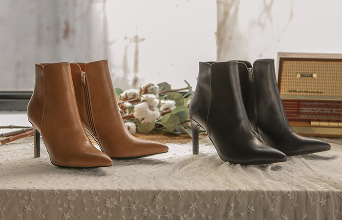 Stitch Slit Stiletto-Line Ankle boots