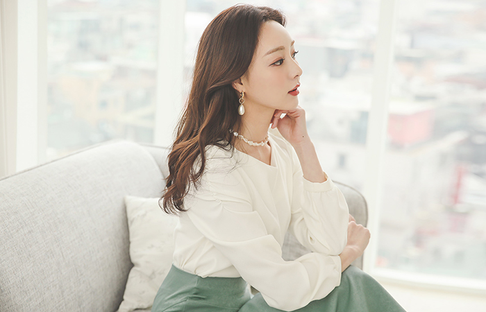 Fleece Shirring Puff Blouse