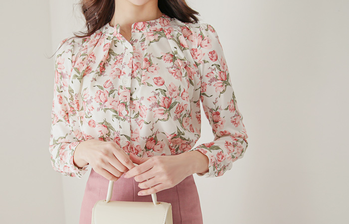 Neck-Shirring Flower Printing Blouse