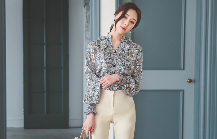 Antique Printing Ruffle Smock Sleeves Blouse