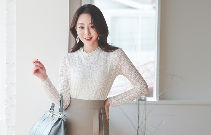 Embroidery Lace Double Frill Neck Blouse