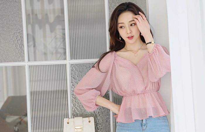 Shoulder-Banding Heart Neck Mini-Dot Frill Blouse