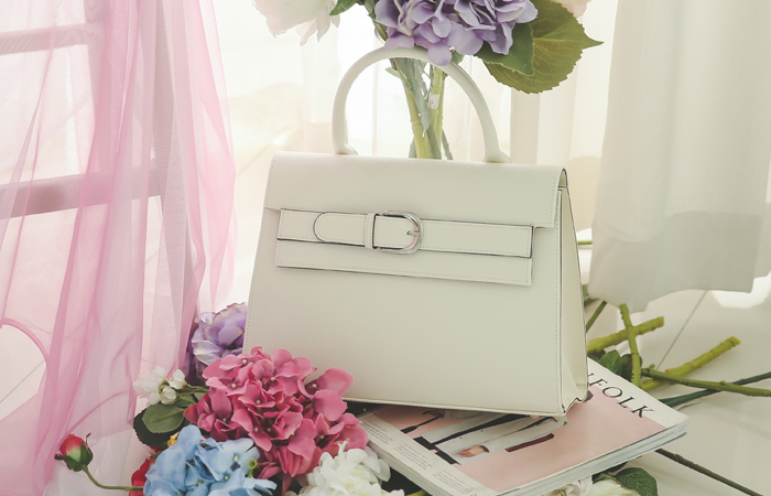 [Models wear39st]Formal Buckle Square Big Tote bag