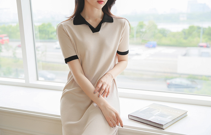 Open-Collar Color Combination Easy Knit Dress