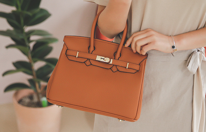 [Models wear40st]Gold Rock Kelly Tote bag