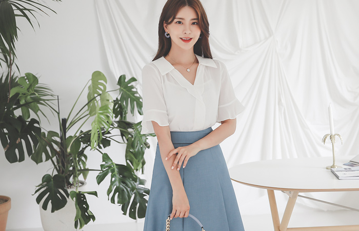 V-neck Open-Collar Folding Ruffle Blouse