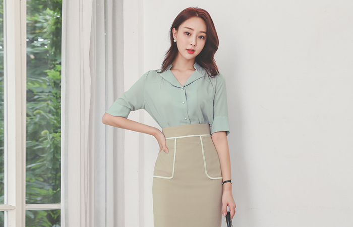 Single Collar Wide Cuffs Pearl Blouse