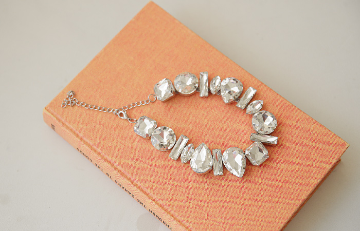 blink Tiered Bold Choker Necklace