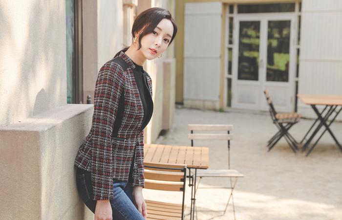 Tweed Epaulet Color Combination Slim No-collar Jacket