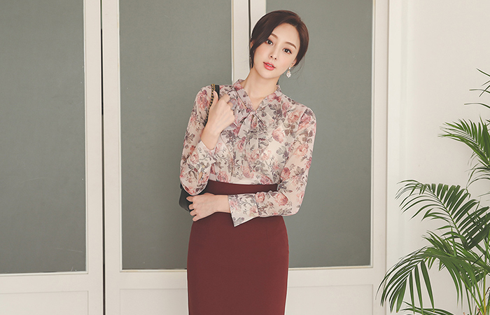 Mademoiselle Flower Ruffle Tie Blouse