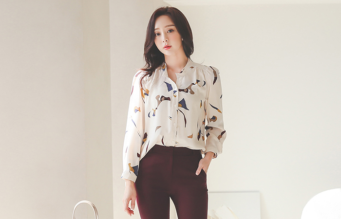 Color-Piece Half-Open Soutien Collar Roll-up Blouse
