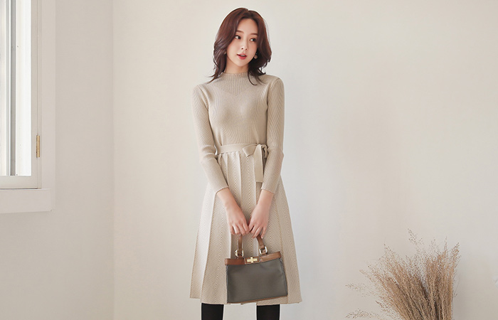 Herringbone Patterns Pleats Funnel Neckline Knit Dress