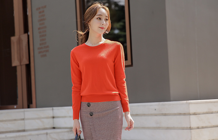 Soft Round Cashmere Knit