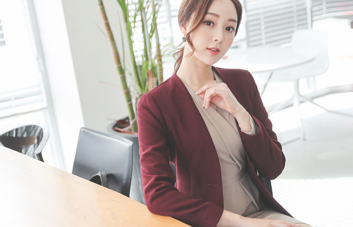 Silver Tip Trimming Button Slim No-collar Jacket