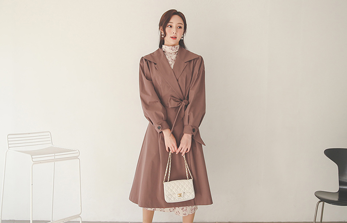 Wide Collar Pintuck Balloon Sleeve Flared Trench Coat