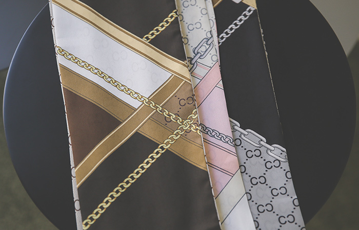 Ribbon Chain Double-Faced Twilly Scarf