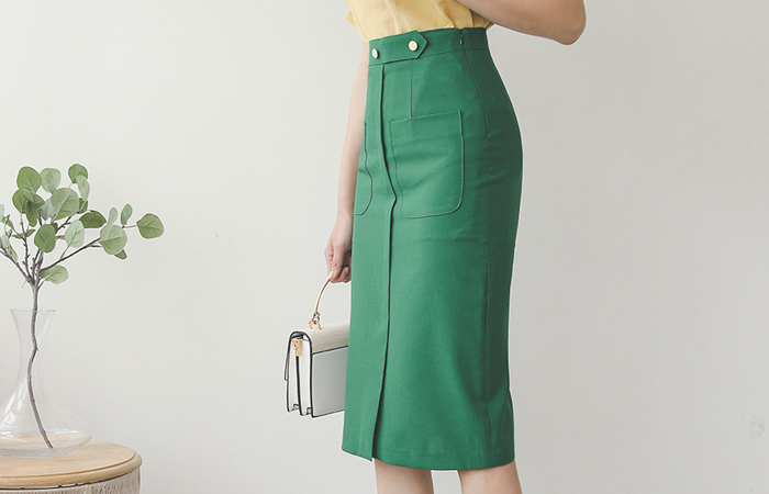 Gold Button Big Pocket Cutting High-Skirt