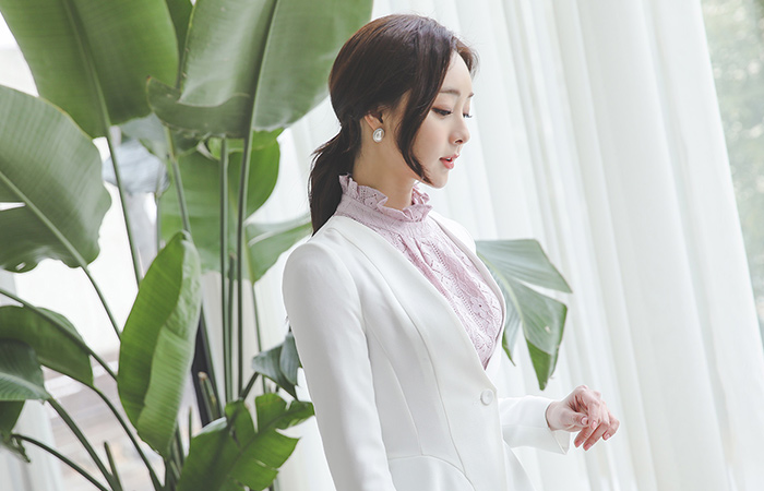 Feminine No-Collar Double-Hems JacketⅡ