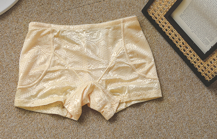 Lace Volume Hip-up Girdle Panty