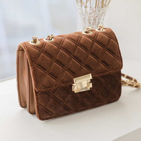 Velvet embossing Gold Chain Bag