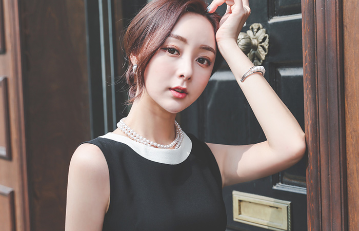 Classic Simple Round Color Combination Dress