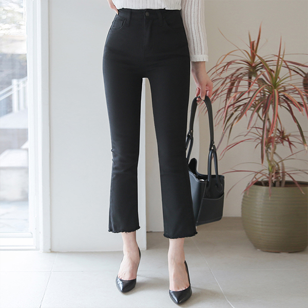 Fringe Cutting Span Slim Boot-Cut Pants