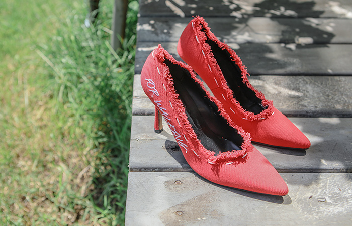 [Models wear42st]Denim Style Cutting Lettering High Heels