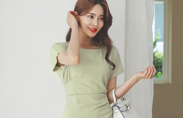 Unbalance Pinch-Shirring French Sleeves Span Dress