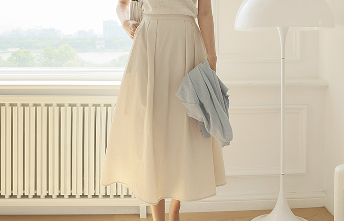 Double Pockets Flared Back Banding Long Skirt