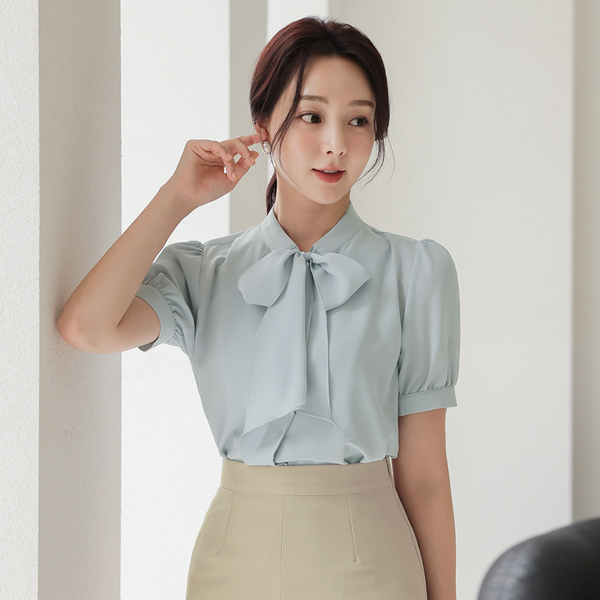 multi long tie Scarf-Neck Blouse