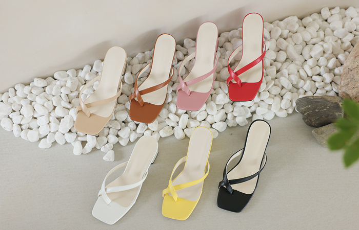 Square-Line Color Flip flops Heel