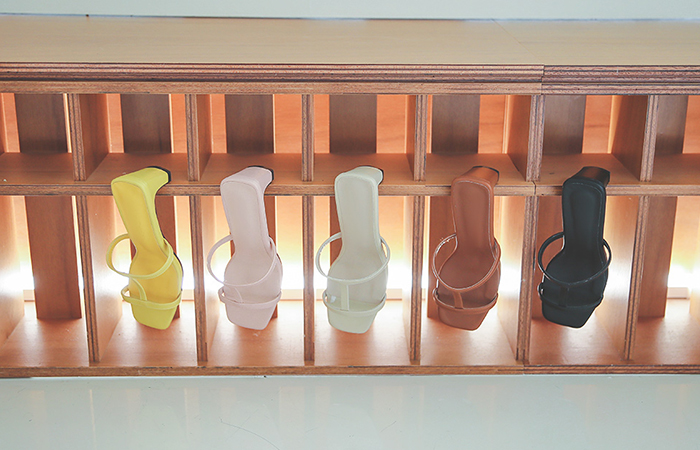 [Models wear41st]Simple Two-Line Block Heels Slipper Heels