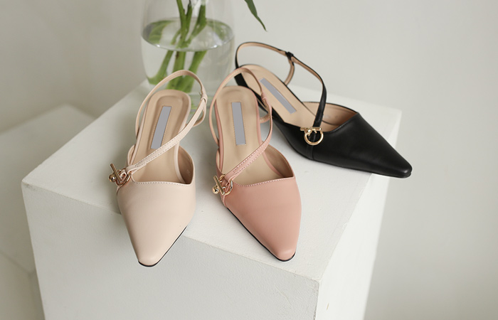 [Models wear43st]Oblique Strap Gold-Ring Blopper heel