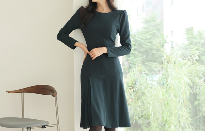 Lady Classic Pintuck Span Dress