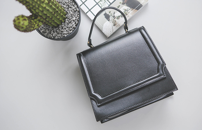 Most Square Flap Tote bag