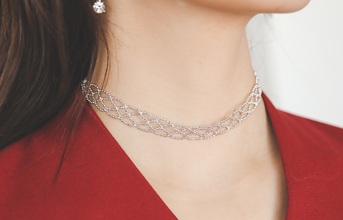 light Silver Kink Necklace