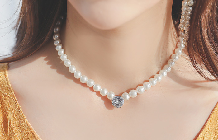 Big Cubic Shine Pearl Necklace