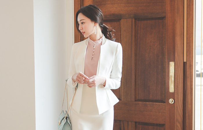 Formal Diamond Jewelry Double Neck-Line No-collar Jacket