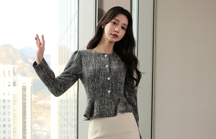 Tweed Pearl Buttons minimum Peplum Blouse