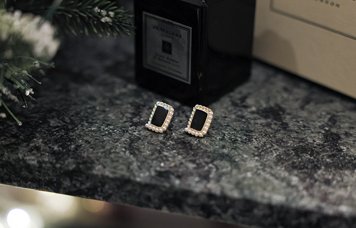 Black Square Gold Earring