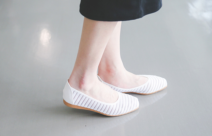 Mash Stripe Flat Shoes