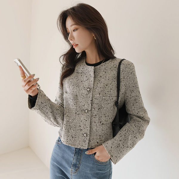 Antique Button Point Tweed Crop Jacket