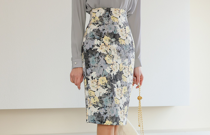 Flower Embroidery Jacquard High-Waist Skirt