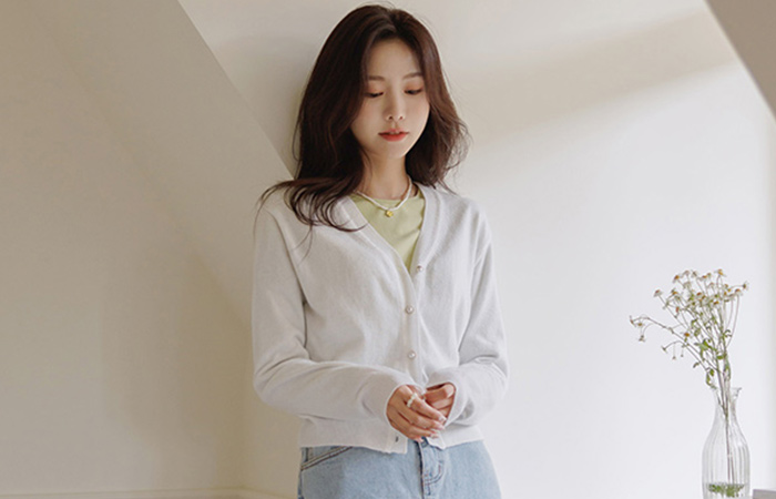 V-neck Pearl Point Daily Cardigan