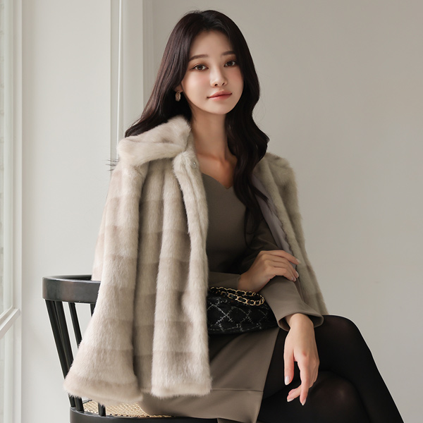 Two Tone Gradation Eco Mink Fur Collar Jacket