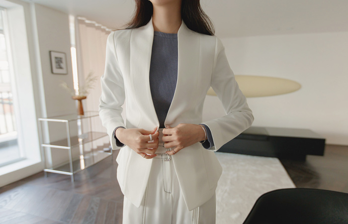 Classic Double Peplum No-collar Jacket