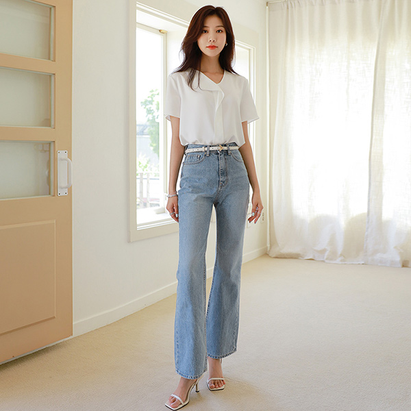 ODE Long-legged Boot-Cut Line Denim Pants
