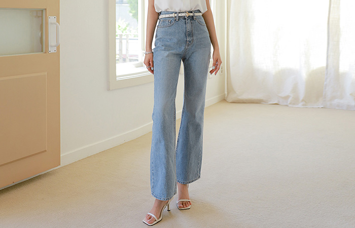 ODE Long-legged Boot-Cut Line Denim Pants